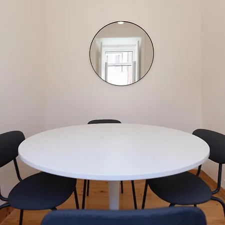 Flh Bairro Alto Nest Daire