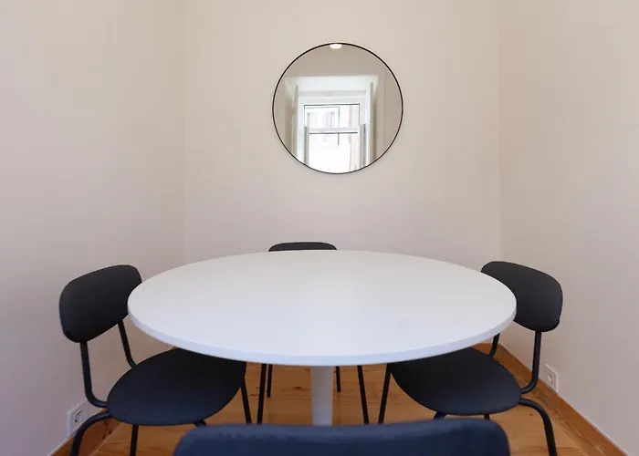 Flh Bairro Alto Nest شقة