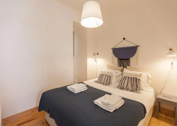 Апартаменти Flh Bairro Alto Nest Лісабон